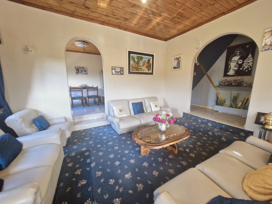 4 Bedroom Property for Sale in La Mercy KwaZulu-Natal