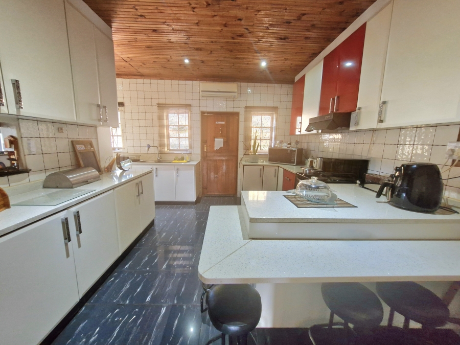 4 Bedroom Property for Sale in La Mercy KwaZulu-Natal