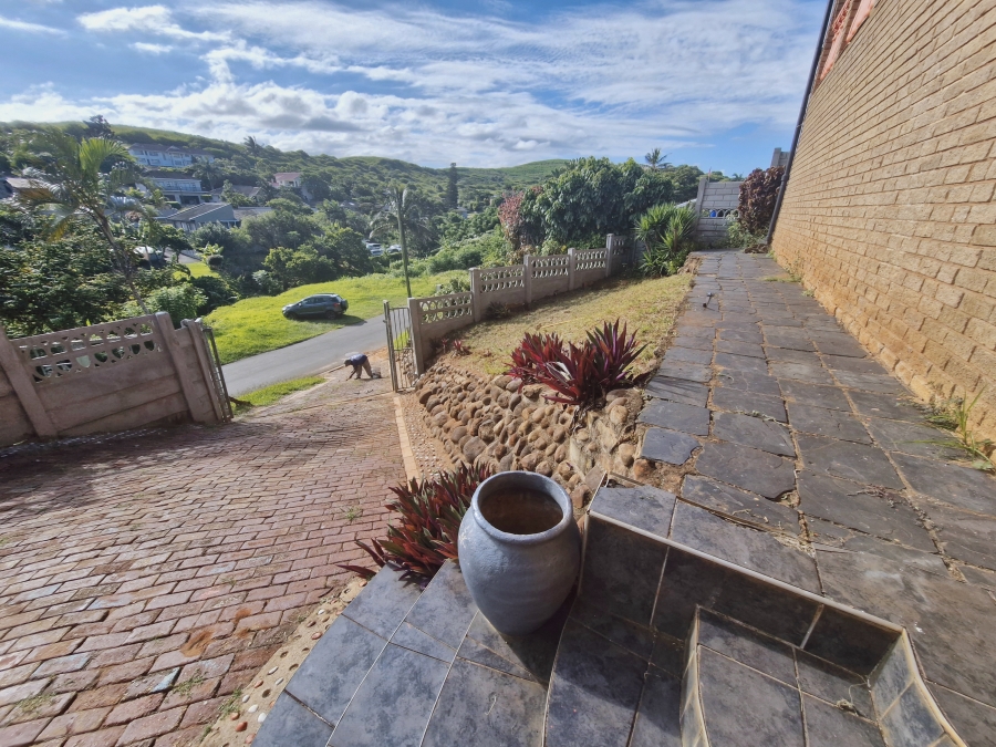 4 Bedroom Property for Sale in La Mercy KwaZulu-Natal