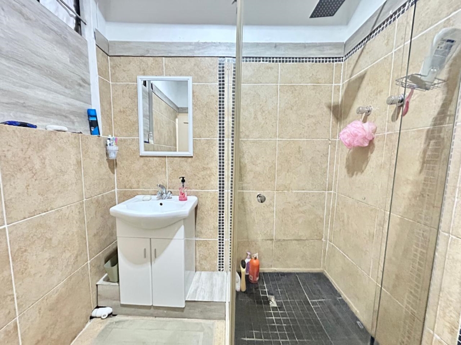 2 Bedroom Property for Sale in South Beach KwaZulu-Natal