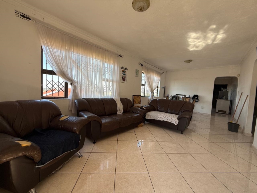 6 Bedroom Property for Sale in Moorton KwaZulu-Natal