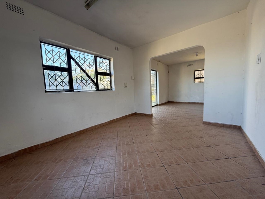 6 Bedroom Property for Sale in Moorton KwaZulu-Natal