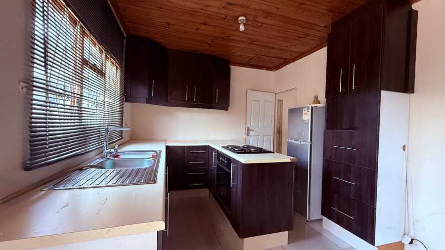 To Let 2 Bedroom Property for Rent in Bayview KwaZulu-Natal