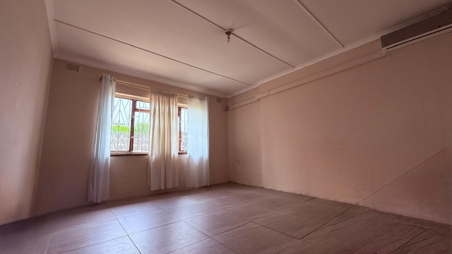 To Let 2 Bedroom Property for Rent in Bayview KwaZulu-Natal