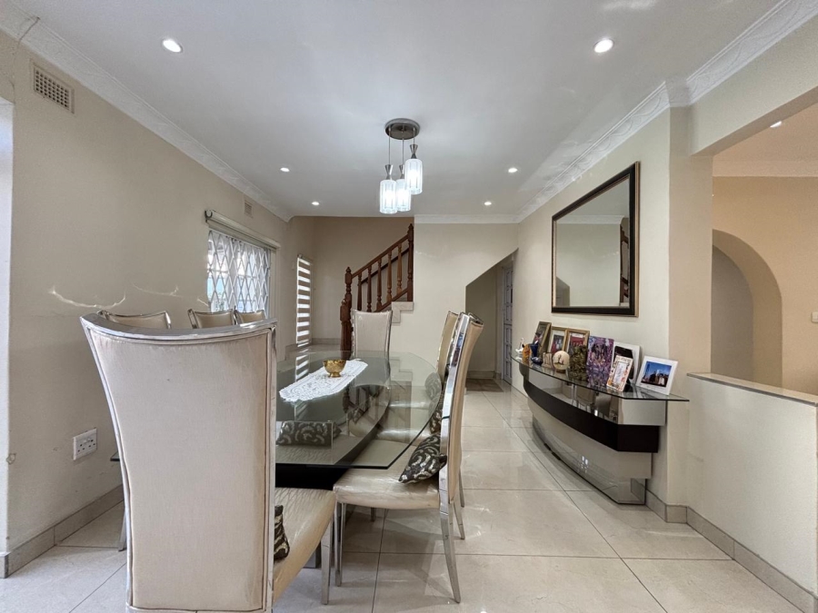 5 Bedroom Property for Sale in Isipingo Beach KwaZulu-Natal