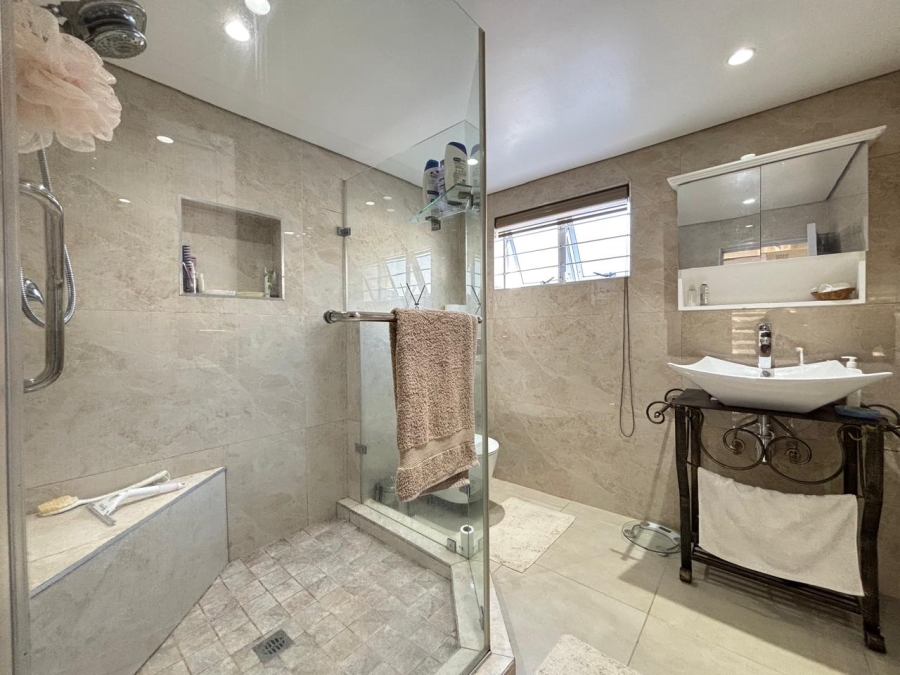 5 Bedroom Property for Sale in Isipingo Beach KwaZulu-Natal