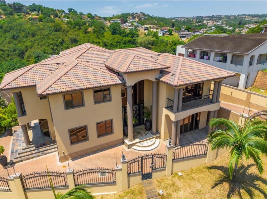 6 Bedroom Property for Sale in Reservoir Hills KwaZulu-Natal