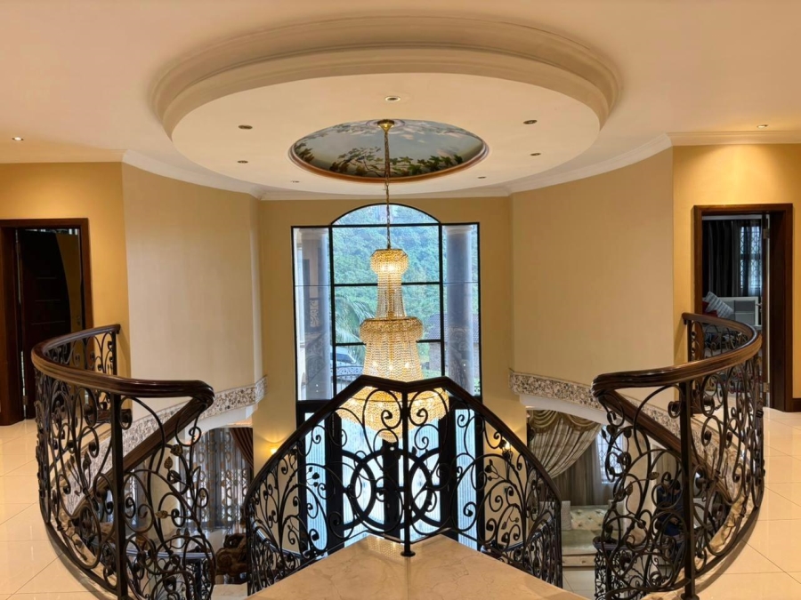 6 Bedroom Property for Sale in Reservoir Hills KwaZulu-Natal