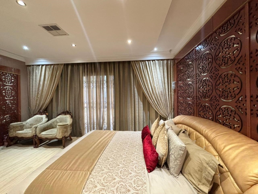 6 Bedroom Property for Sale in Reservoir Hills KwaZulu-Natal