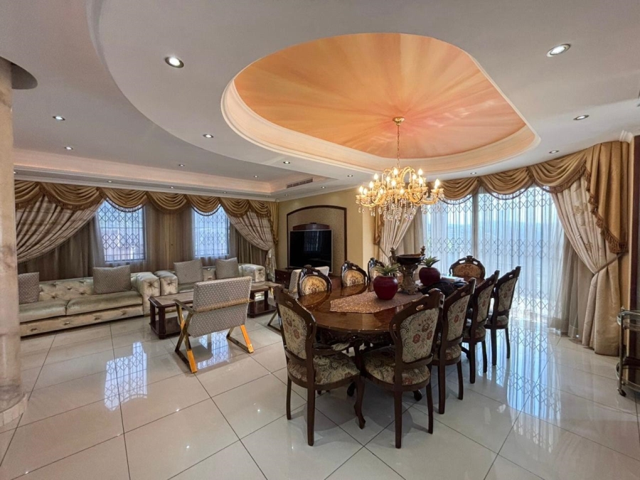 6 Bedroom Property for Sale in Reservoir Hills KwaZulu-Natal