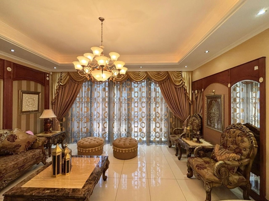 6 Bedroom Property for Sale in Reservoir Hills KwaZulu-Natal