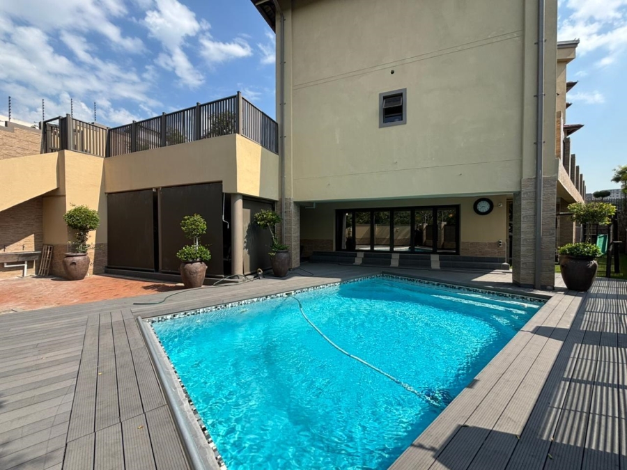 6 Bedroom Property for Sale in Reservoir Hills KwaZulu-Natal