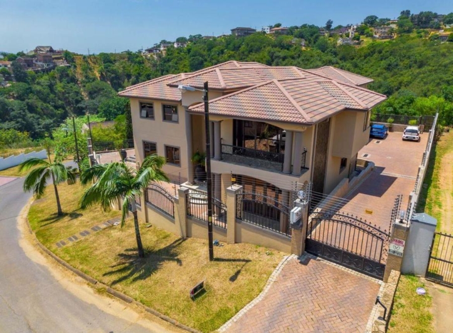 6 Bedroom Property for Sale in Reservoir Hills KwaZulu-Natal