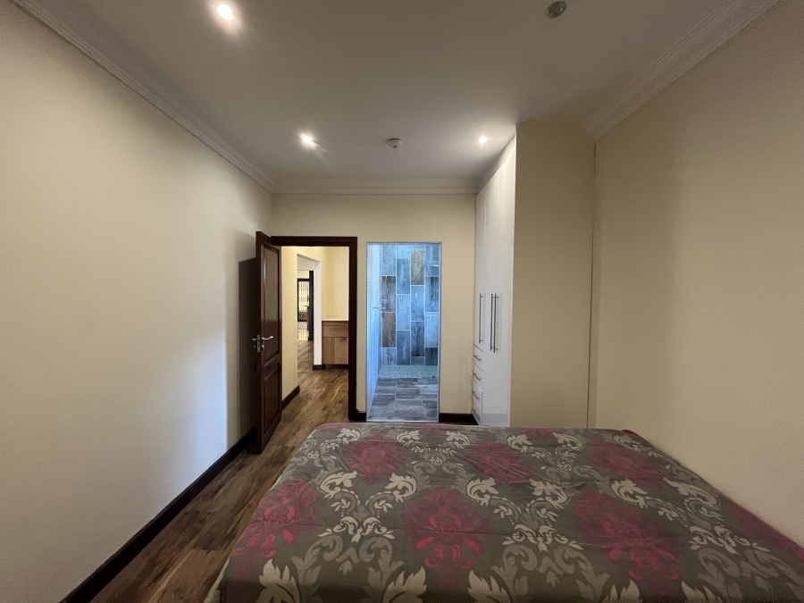 5 Bedroom Property for Sale in Grove End KwaZulu-Natal