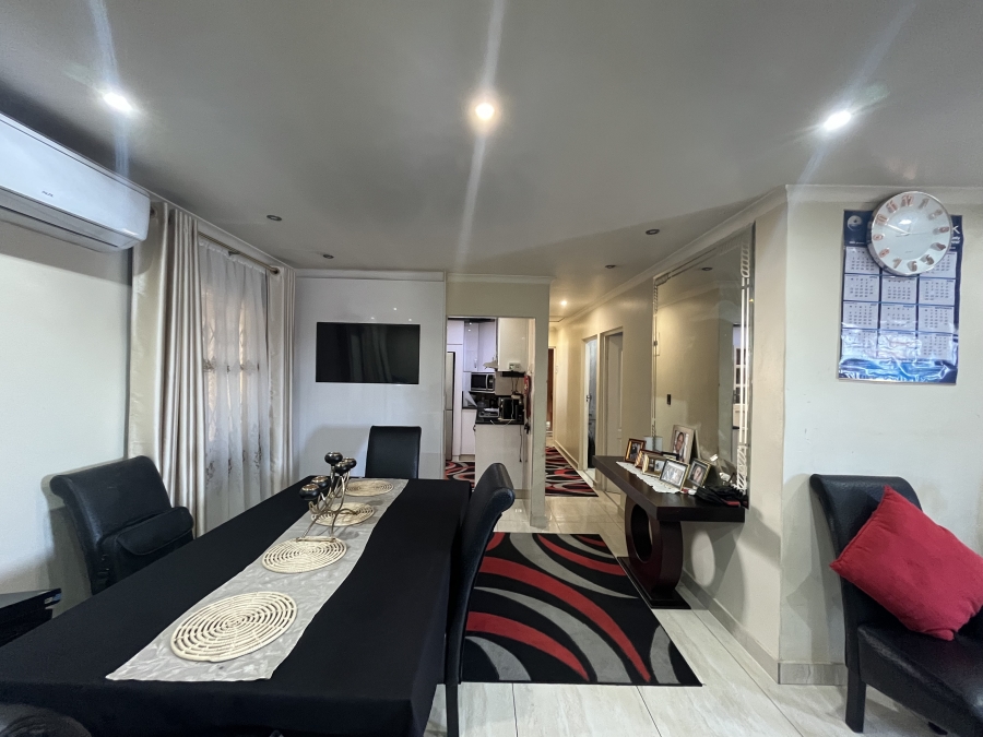 5 Bedroom Property for Sale in Forest Haven KwaZulu-Natal