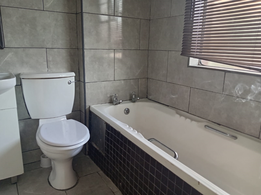 To Let 3 Bedroom Property for Rent in Wild en Weide KwaZulu-Natal