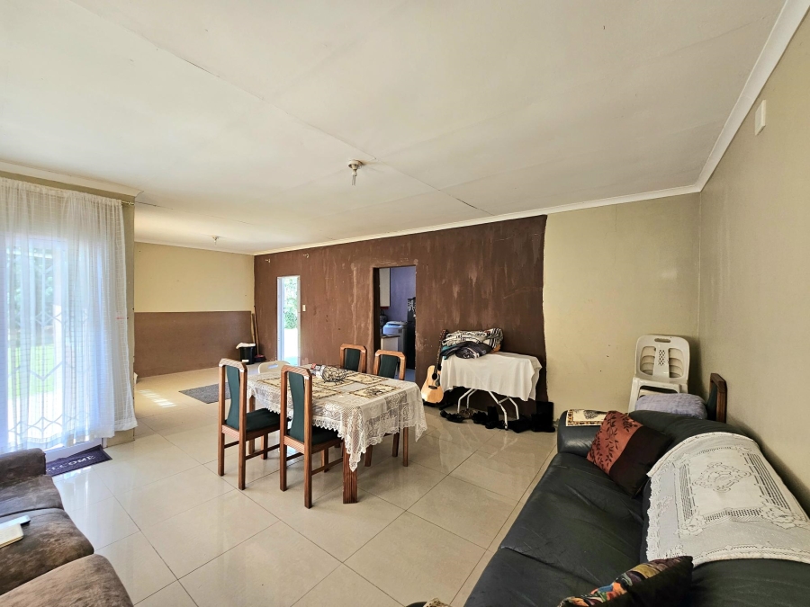 To Let 2 Bedroom Property for Rent in Escombe KwaZulu-Natal