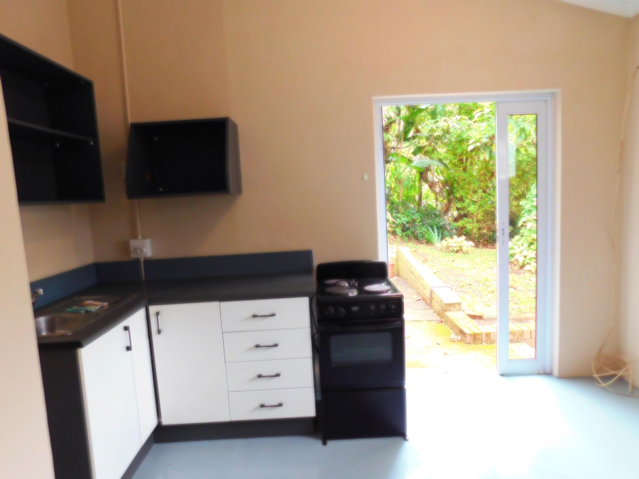 1 Bedroom Property for Sale in Kloof KwaZulu-Natal