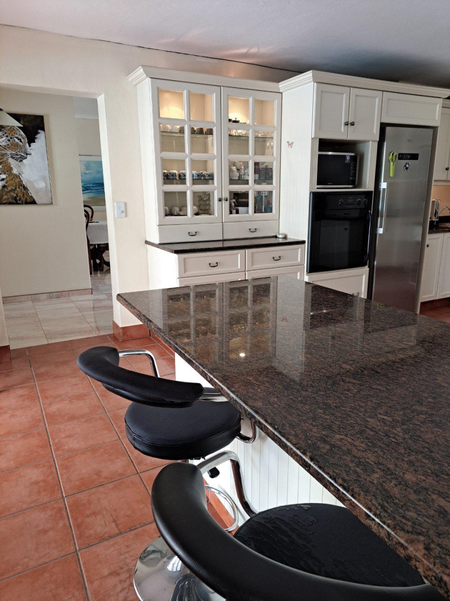 4 Bedroom Property for Sale in Umhlanga KwaZulu-Natal