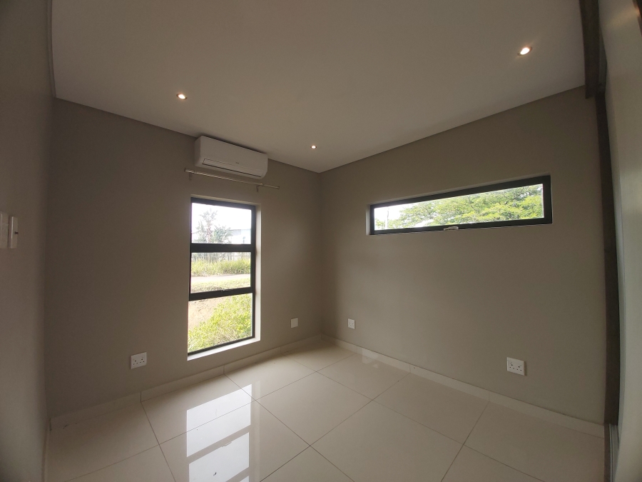 To Let 4 Bedroom Property for Rent in Palm Lakes Estate KwaZulu-Natal
