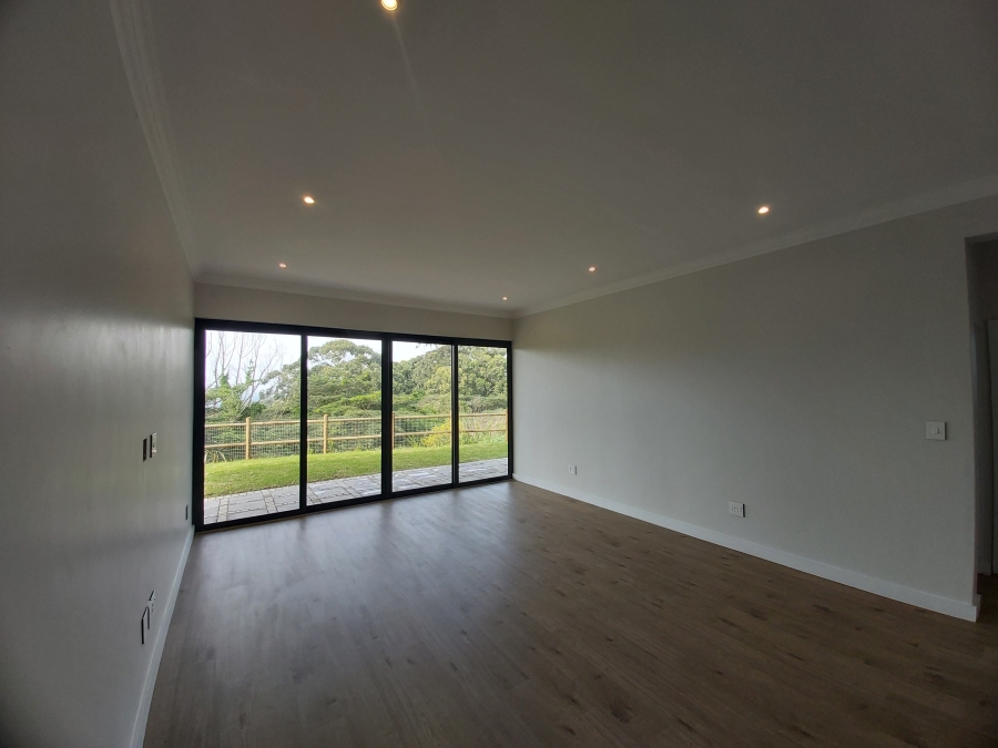 To Let 4 Bedroom Property for Rent in New Salt Rock City KwaZulu-Natal