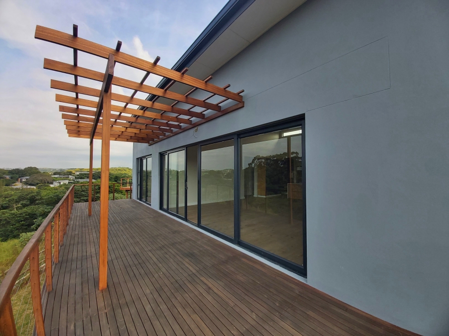 To Let 4 Bedroom Property for Rent in New Salt Rock City KwaZulu-Natal