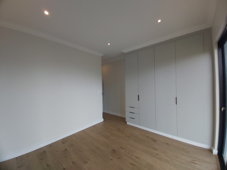 To Let 4 Bedroom Property for Rent in New Salt Rock City KwaZulu-Natal