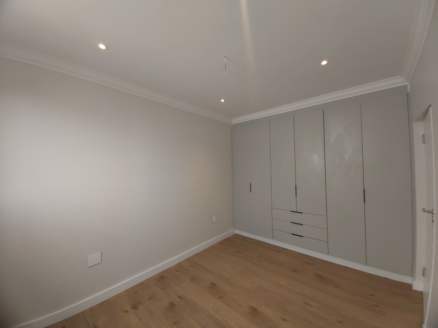 To Let 4 Bedroom Property for Rent in New Salt Rock City KwaZulu-Natal