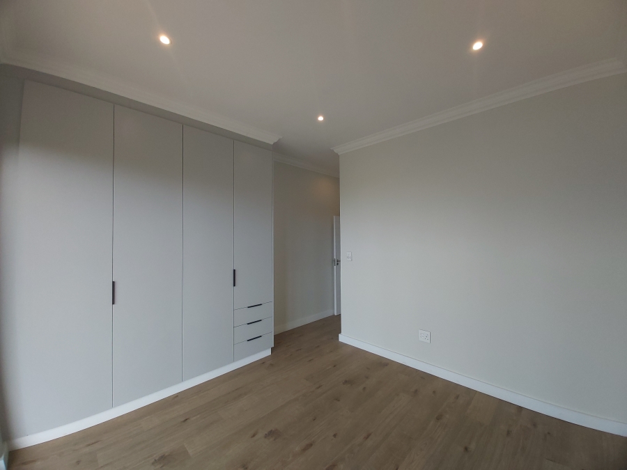 To Let 4 Bedroom Property for Rent in New Salt Rock City KwaZulu-Natal