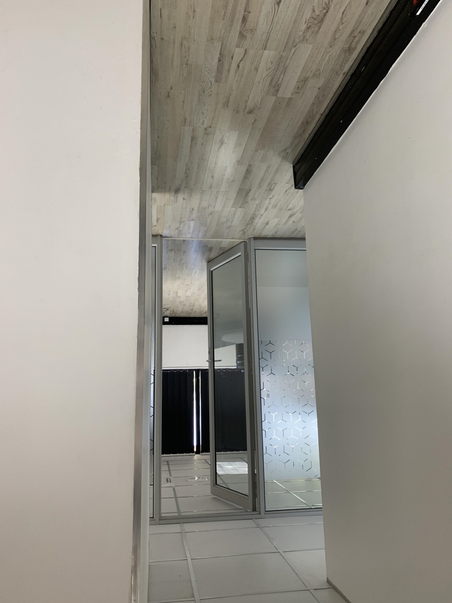 To Let Commercial Property for Rent in La Lucia KwaZulu-Natal