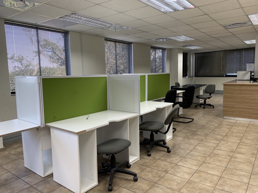 To Let Commercial Property for Rent in La Lucia KwaZulu-Natal