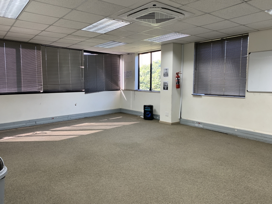 To Let Commercial Property for Rent in La Lucia KwaZulu-Natal