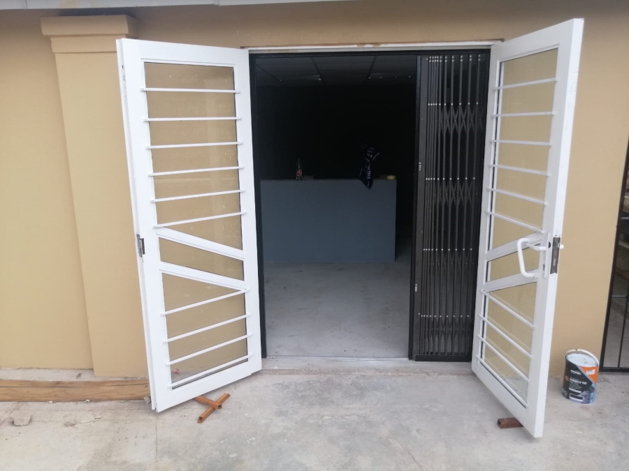 To Let Commercial Property for Rent in Bluff KwaZulu-Natal