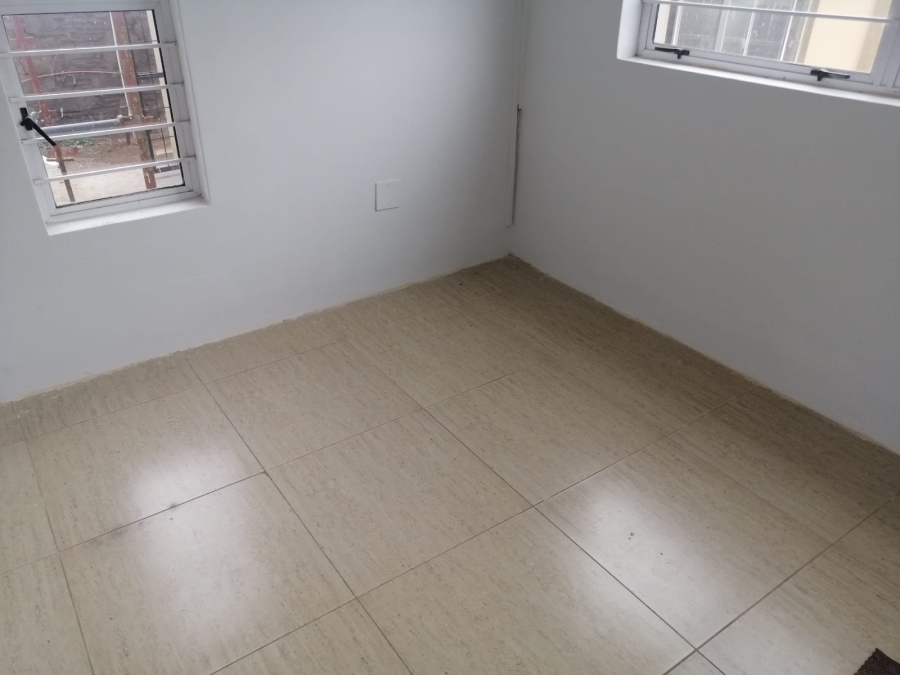 To Let Commercial Property for Rent in Bluff KwaZulu-Natal