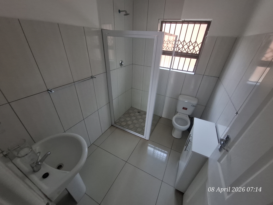 To Let 2 Bedroom Property for Rent in Signal Hill KwaZulu-Natal