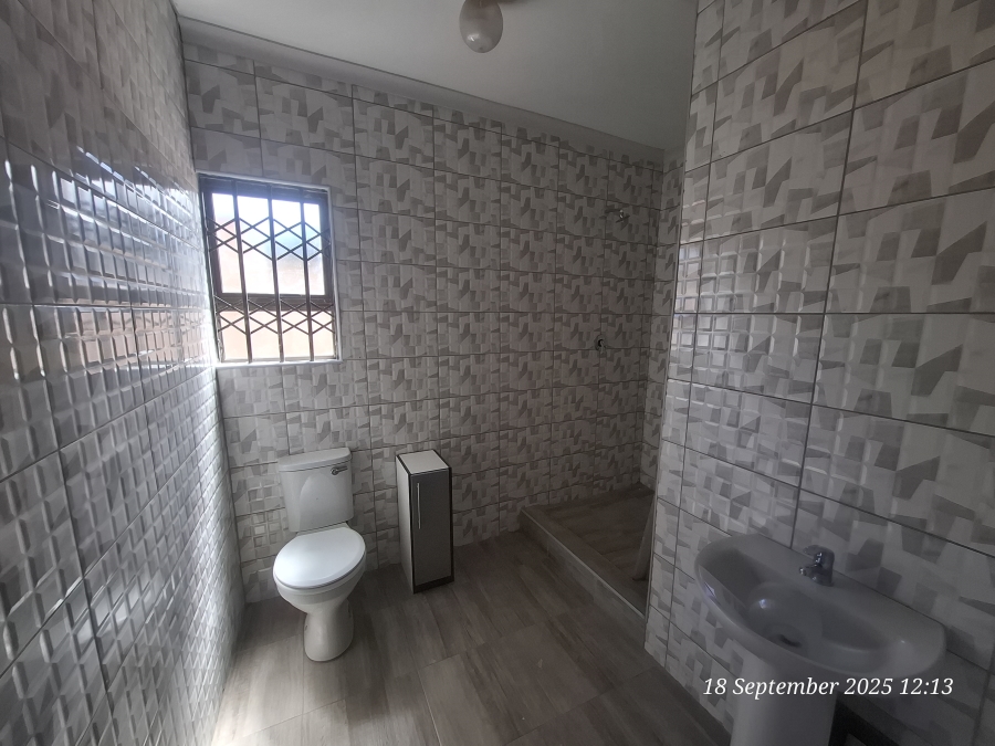 To Let 2 Bedroom Property for Rent in Signal Hill KwaZulu-Natal