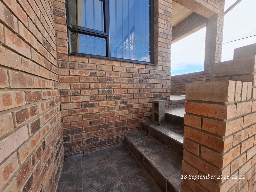 To Let 2 Bedroom Property for Rent in Signal Hill KwaZulu-Natal
