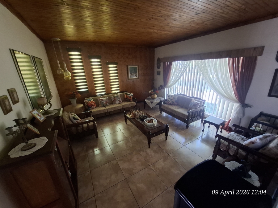 4 Bedroom Property for Sale in Huttenheights KwaZulu-Natal