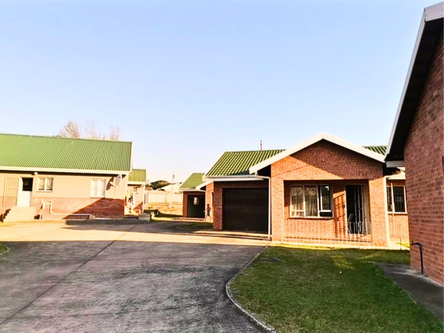 30 Bedroom Property for Sale in Lincoln Meade KwaZulu-Natal