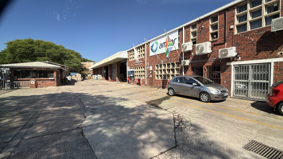 To Let Commercial Property for Rent in Briardene KwaZulu-Natal