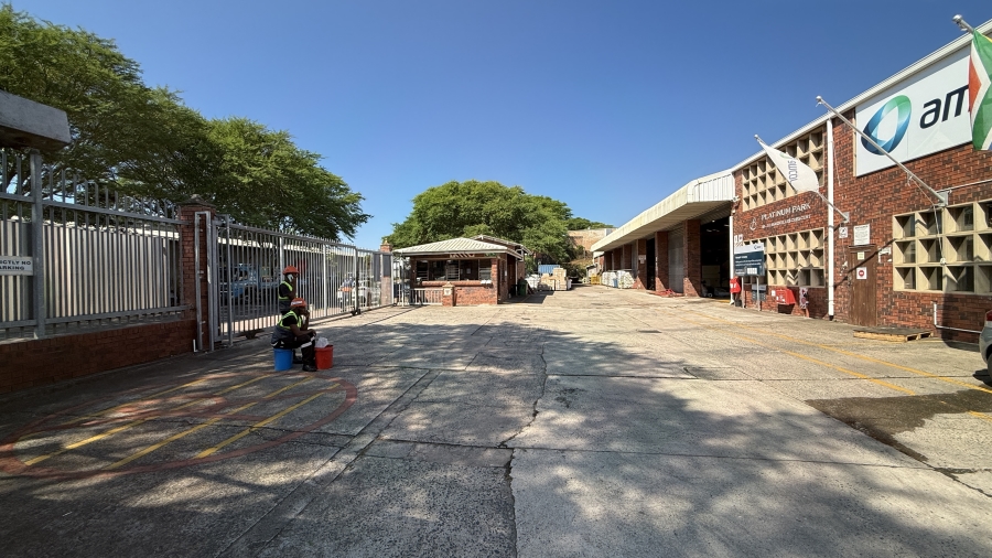 To Let Commercial Property for Rent in Briardene KwaZulu-Natal