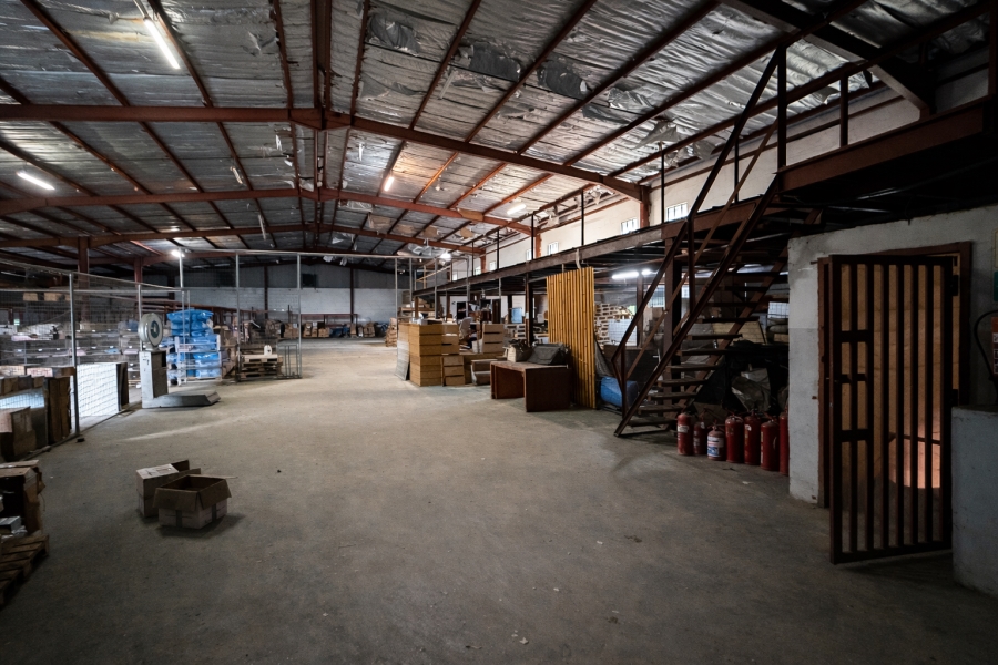 To Let Commercial Property for Rent in Briardene KwaZulu-Natal