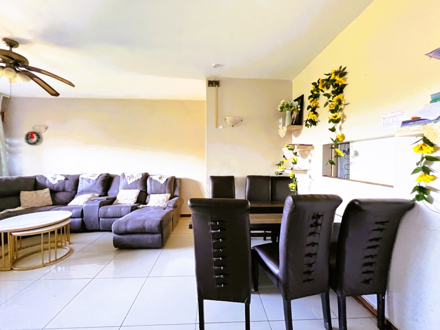 2 Bedroom Property for Sale in Fairview KwaZulu-Natal