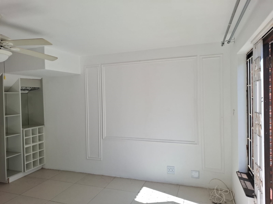 2 Bedroom Property for Sale in Morningside KwaZulu-Natal