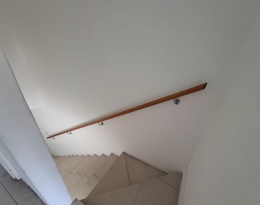 2 Bedroom Property for Sale in Morningside KwaZulu-Natal