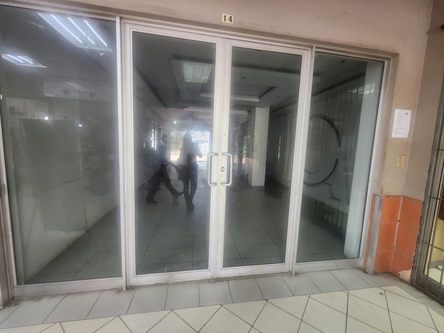 To Let Commercial Property for Rent in Verulam KwaZulu-Natal