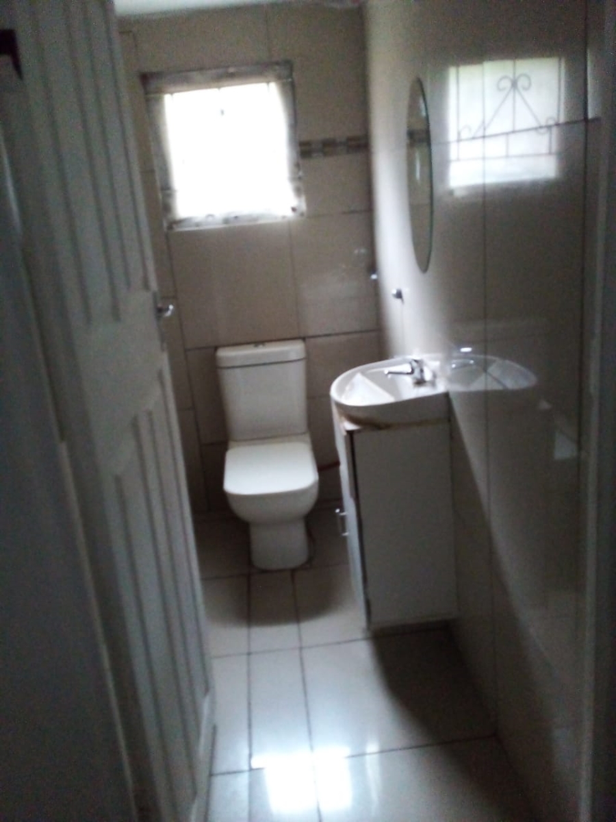 3 Bedroom Property for Sale in Brindhaven KwaZulu-Natal