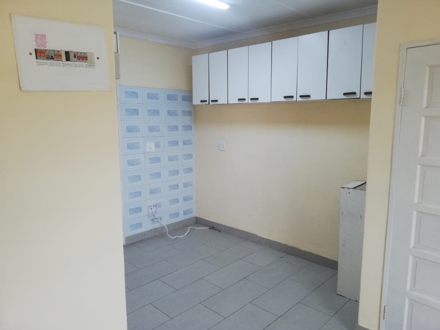 To Let 2 Bedroom Property for Rent in Redcliffe KwaZulu-Natal