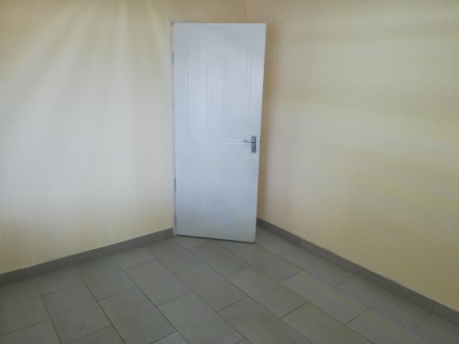 To Let 2 Bedroom Property for Rent in Redcliffe KwaZulu-Natal