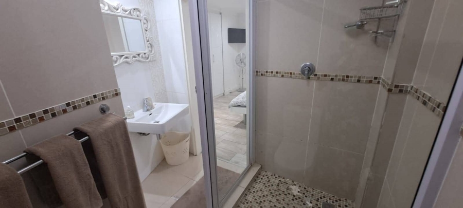 5 Bedroom Property for Sale in Umhlanga Ridge KwaZulu-Natal